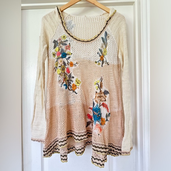 FREE PEOPLE Embroidered Menagerie Embroidered Crochet Hooded Sweater - Large - Picture 3 of 7